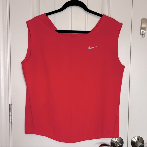 Nike Tops - Nike Performance Fabric Tank Top Coral Size Large